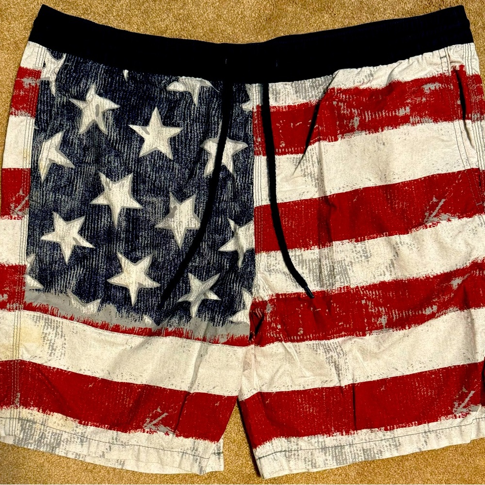 Mossimo Supply Co American Flag Shorts Size L